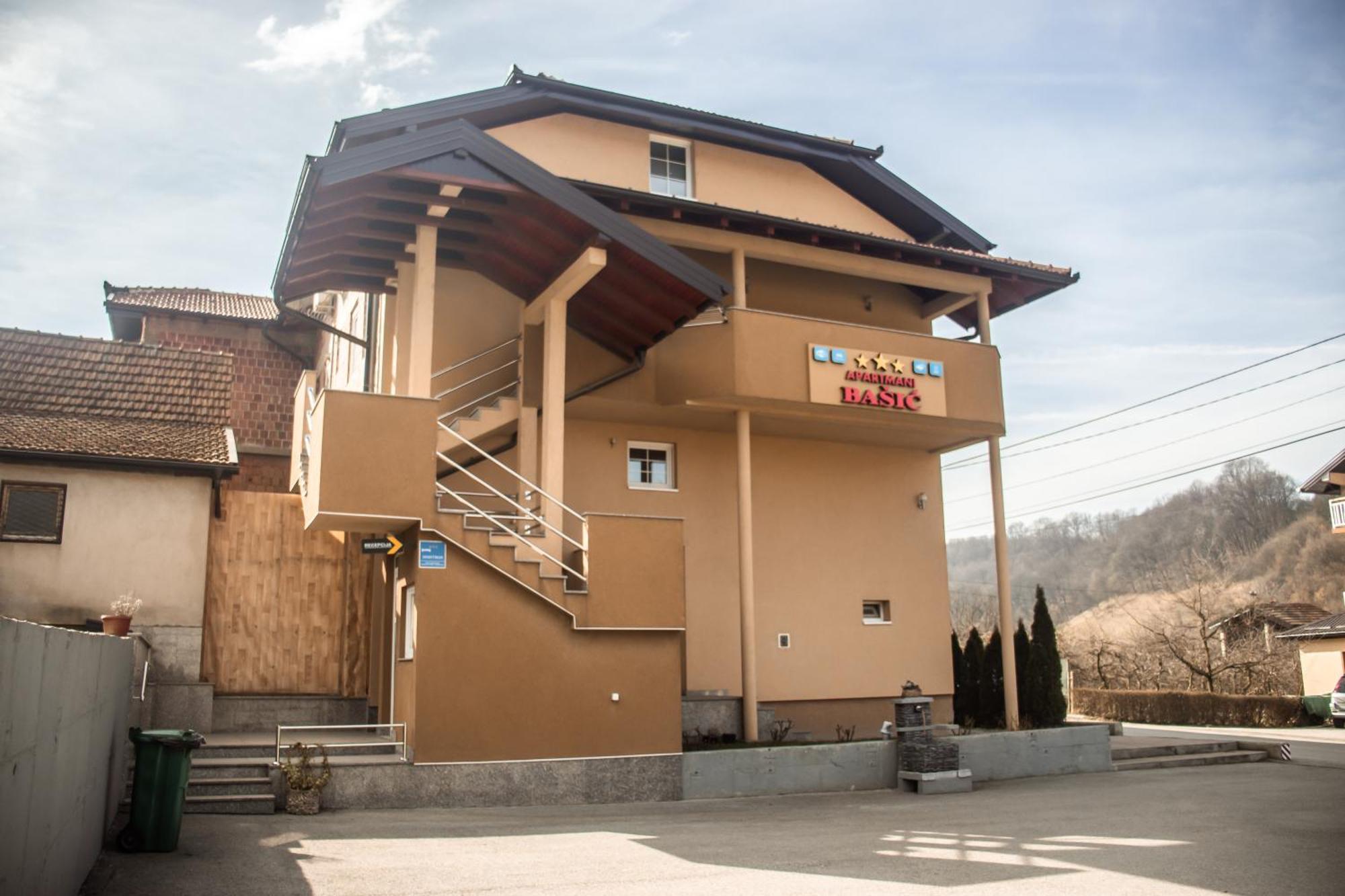 Apartments Basic Visoko Εξωτερικό φωτογραφία