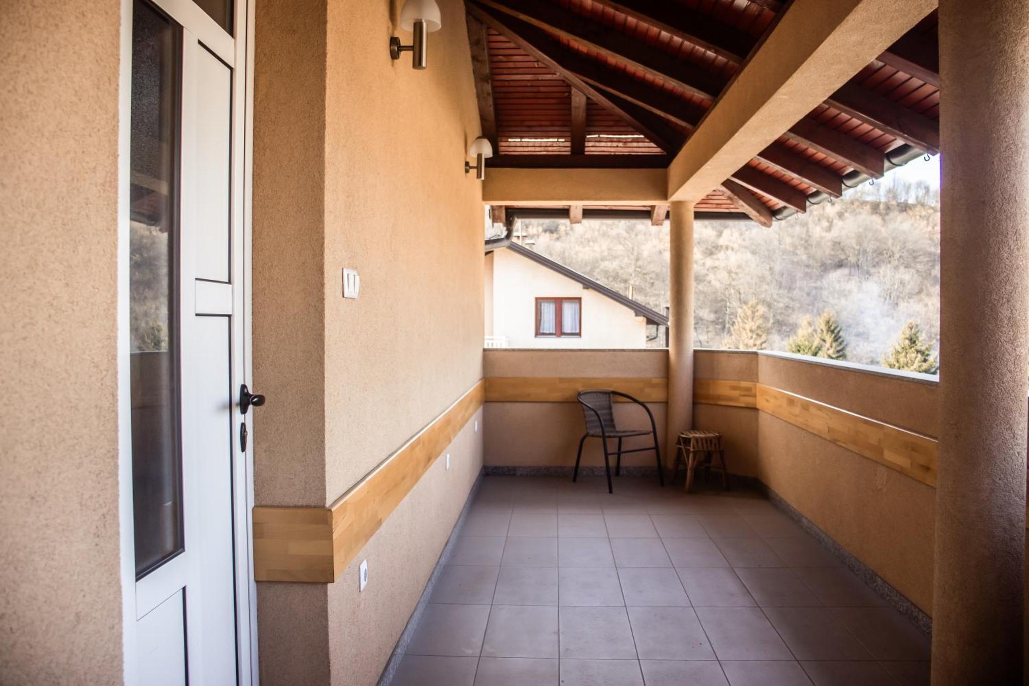 Apartments Basic Visoko Εξωτερικό φωτογραφία
