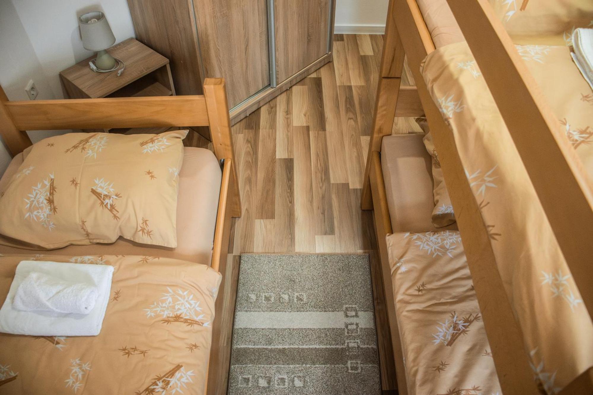Apartments Basic Visoko Εξωτερικό φωτογραφία