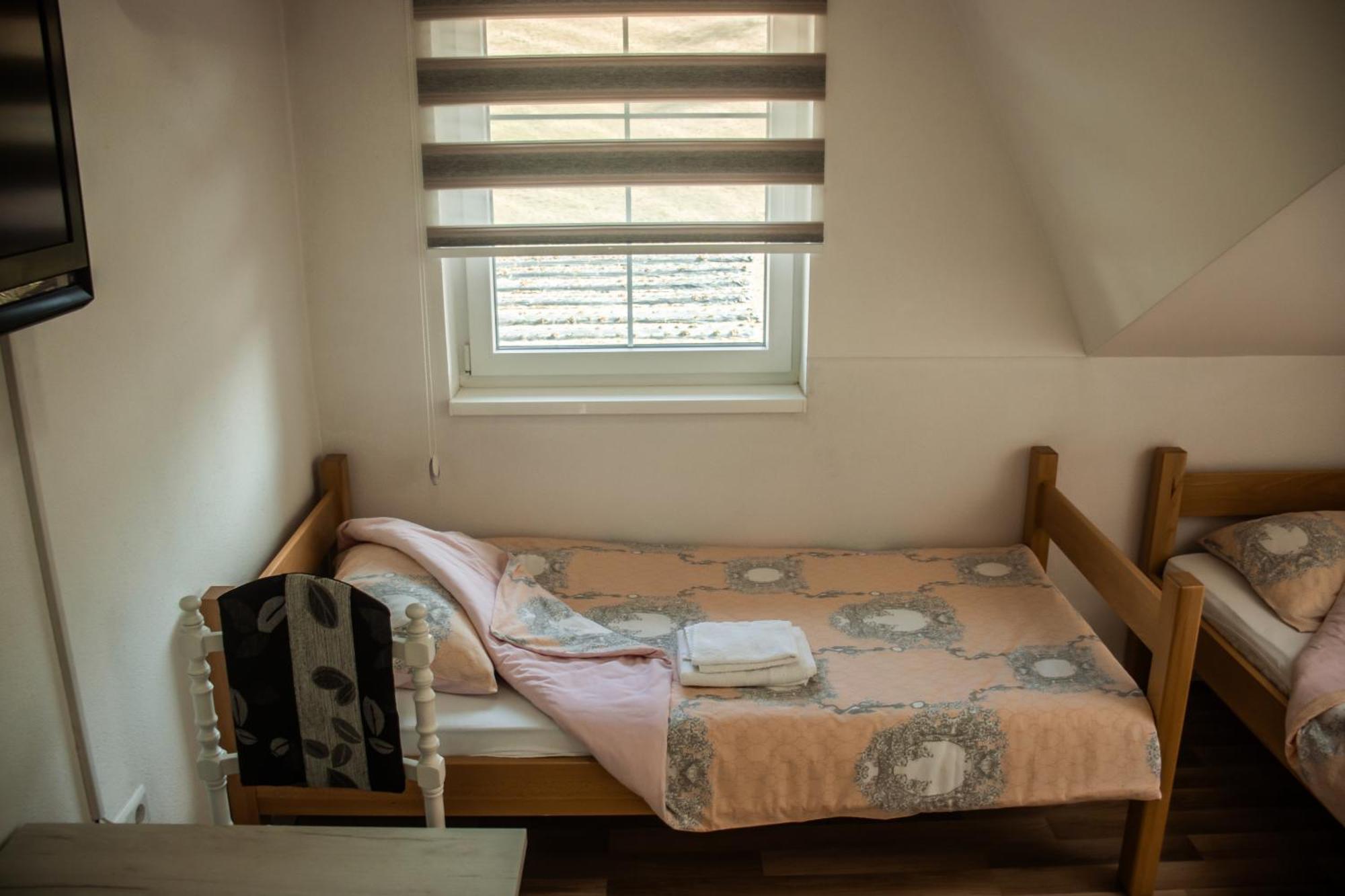Apartments Basic Visoko Εξωτερικό φωτογραφία