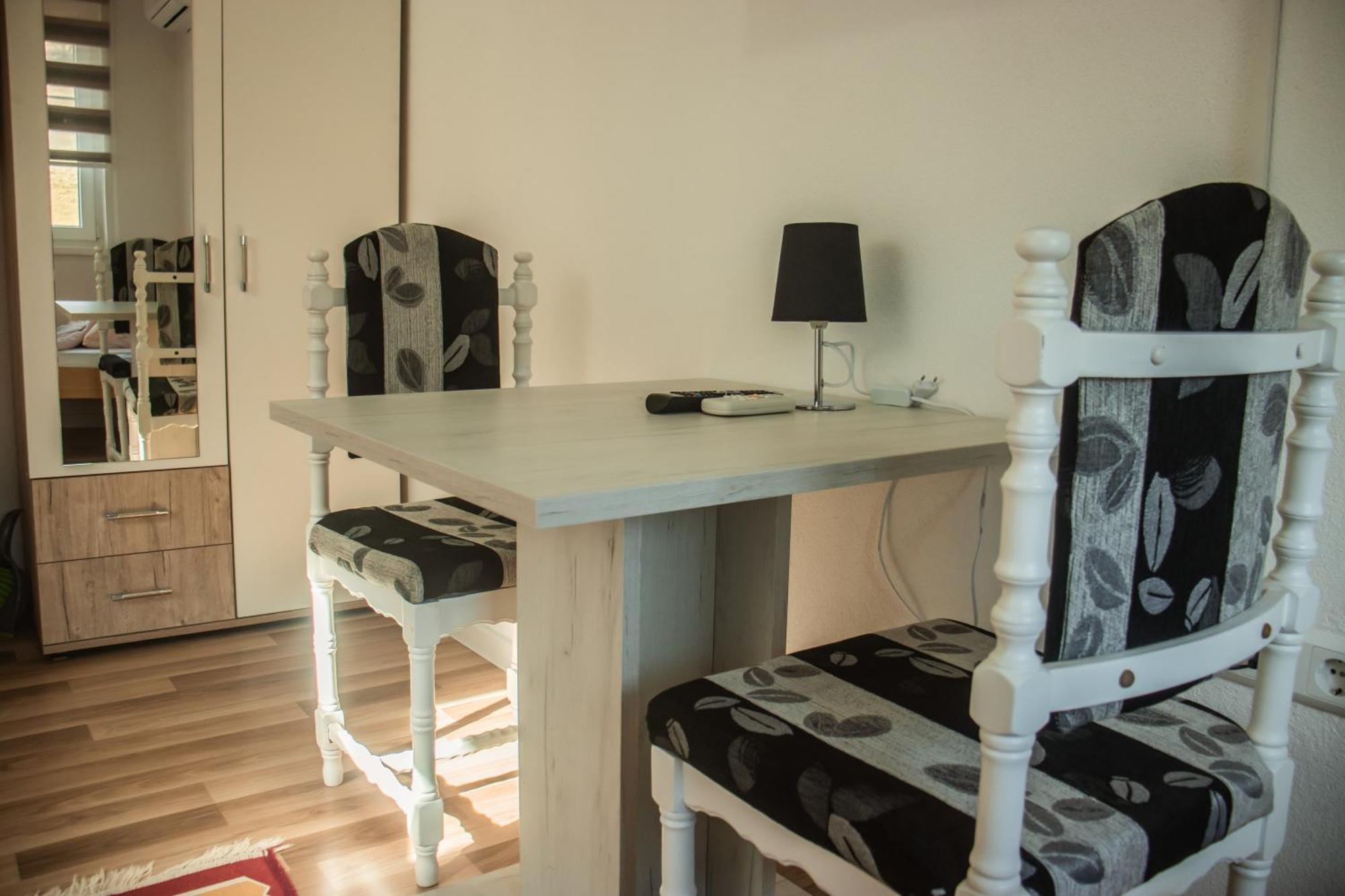 Apartments Basic Visoko Εξωτερικό φωτογραφία